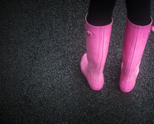 Framer's wife in pink boots