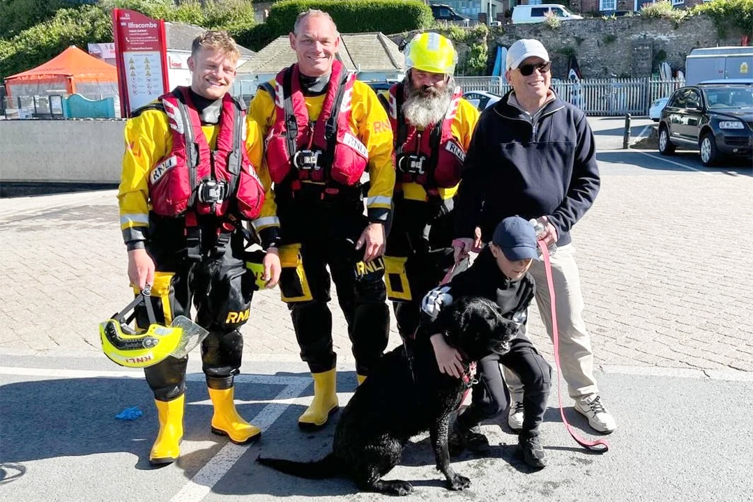 Bailey with Chris Carter and RNLI Crew who saved her
